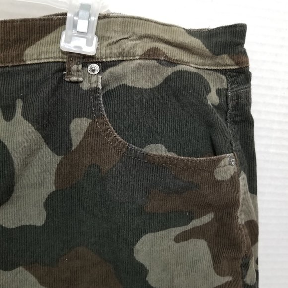 American Eagle pants 22 Mom Jean corduroy camo army print super stretch ribbed - Picture 4 of 14